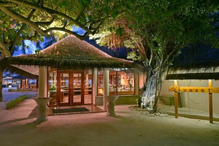 Отель Adaaran Select Hudhuranfushi в Северный Мале Атолл - Мальдивы