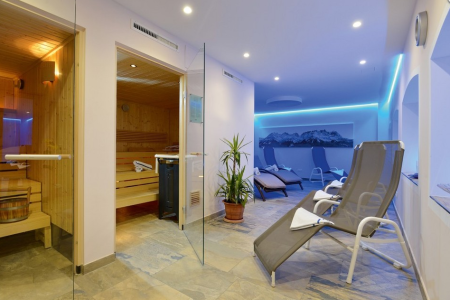 Tom Sojer Aparthotel