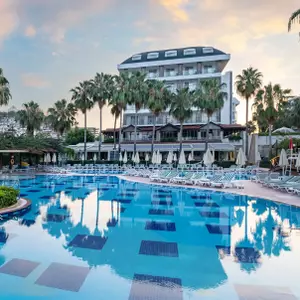 отель Trendy Hotel Palm Beach