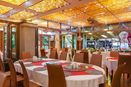 Отель Tropica Bungalow Hotel & Restaurant в пляж Патонг - Таиланд