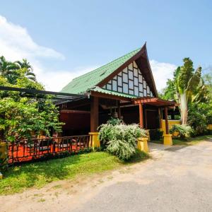 отель Baan Panwa Resort & Spa