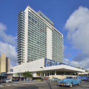 отель Tryp Habana Libre