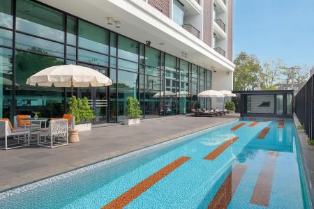 Отель Tsix5 Hotel в Наклуа - Таиланд