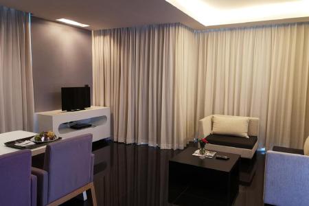 Отель Tsix5 Hotel в Наклуа - Таиланд