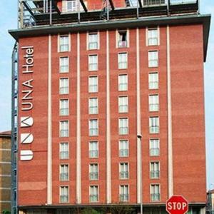 отель Una Hotel Mediterraneo