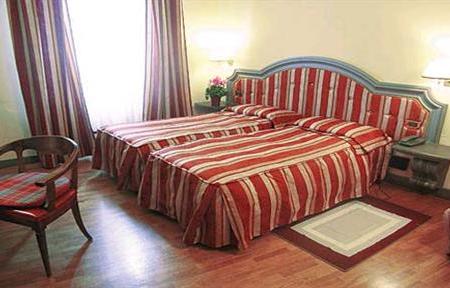 Отель Unicorno в Флоренция - Италия