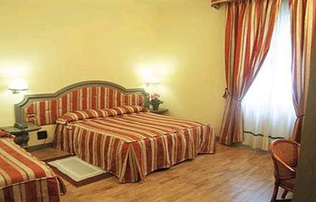 Отель Unicorno в Флоренция - Италия