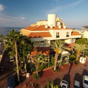 отель Valeri Beach Hotel