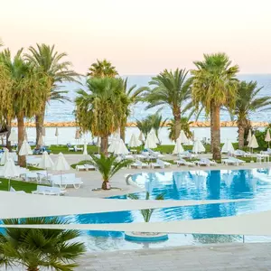 отель Venus Beach Hotel
