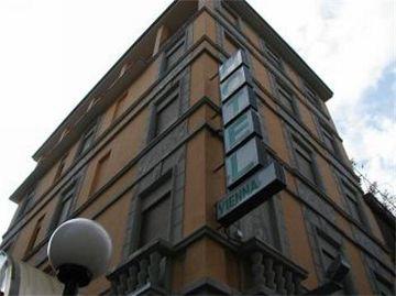 Отель Vienna  в Лидо ди Езоло - Италия