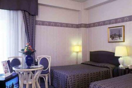 Отель Villa Adriatica в Римини - Италия