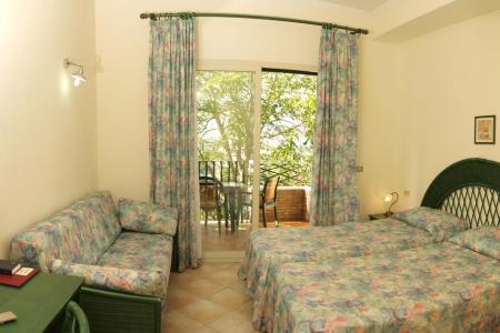 Отель Villa Bianca  в о. Сицилия - Италия