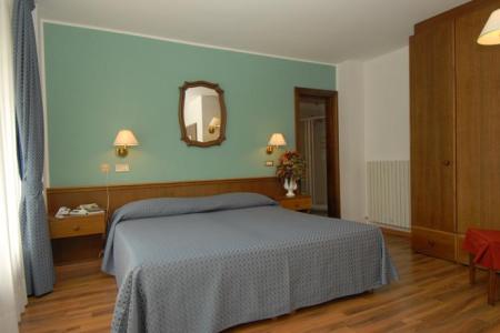 Baita Clementi Hotel