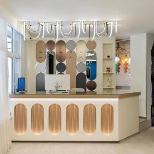 отель Adamar Hotel