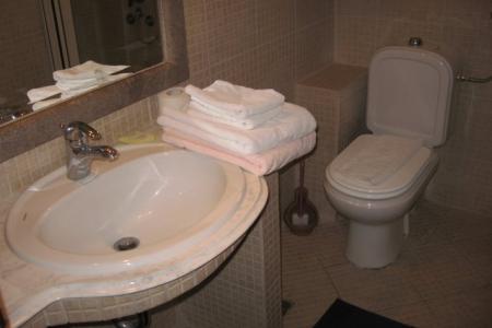 Отель Levantin Inn в Свети Стефан - Черногория