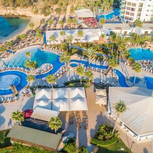 отель Adams Beach Hotel