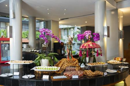 Отель Bali Dynasty Resort в Кута - Индонезия