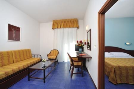 Отель Vittoria (Riccione) в Риччоне - Италия