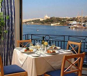 отель The Waterfront Hotel