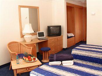 The Waterfront Hotel