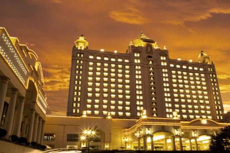 Отель Waterfront Cebu City Hotel & Casino  в о. Себу - Филиппины