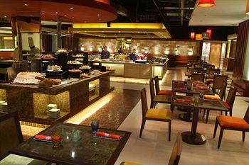 Отель Waterfront Cebu City Hotel & Casino  в о. Себу - Филиппины