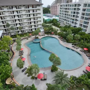 отель Sunday Wongamat Privacy Pattaya