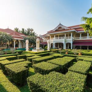 отель Wora Bura Resort & Spa