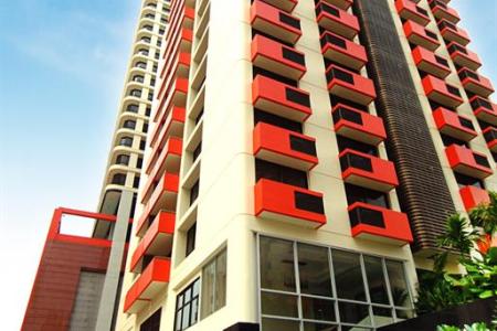 Bandara Suites Silom