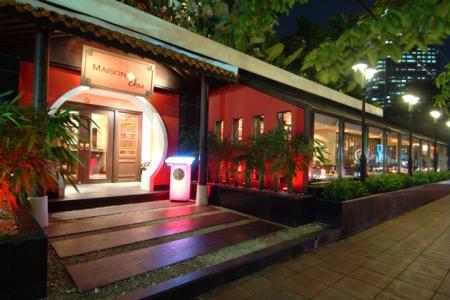 Bandara Suites Silom