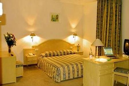 Отель Yadis Ibn Khaldoun в Тунис - Тунис