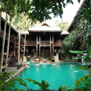 отель Yantarasri Resort