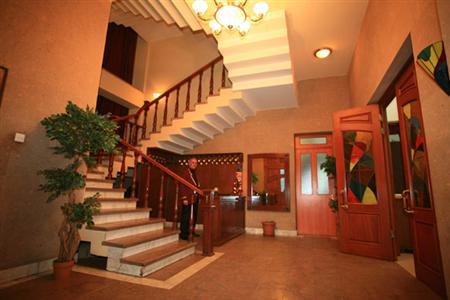 Отель Yerevan Deluxe в Ереван - Армения