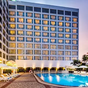 отель Bangkok Palace