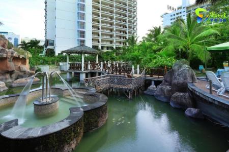 Отель J Hotel (Natural Hot Spring) в Бухта Санья - Китай