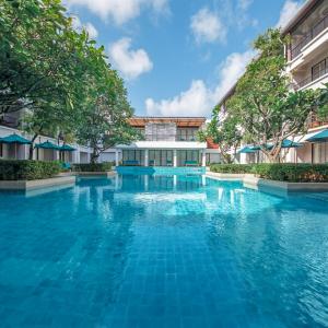 отель DoubleTree by Hilton Phuket Banthai Resort