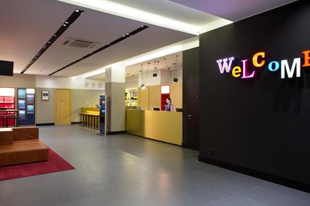 Отель Azimut Сити Отель Астрахань в Астрахань - Россия