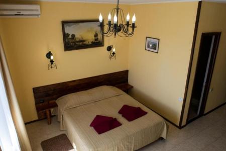 Отель Бастион в Судак - Россия