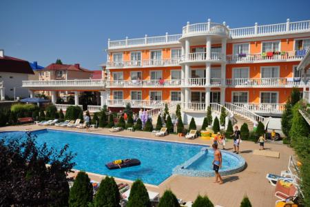 Отель Апельсин в Николаевка - Россия