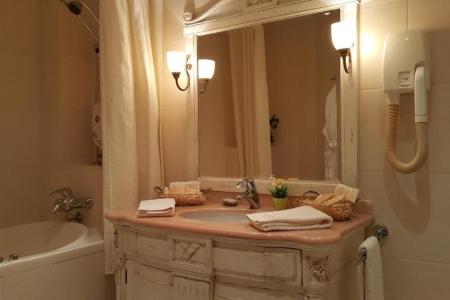 Отель Геолог (Сургут) в Сургут - Россия