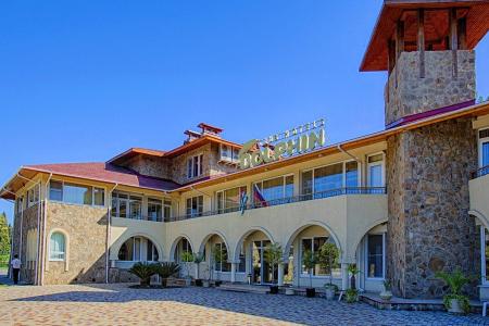 Отель Club Hotels Dolphin в Пицунда - Абхазия