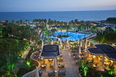 Отель Crystal Tat Beach Golf Resort & Spa  в Учкумтепеси - Турция