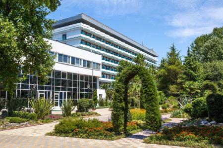 Отель Санаторий Знание в Адлер - Россия