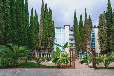 Отель им. Челюскинцев в Гагра - Абхазия