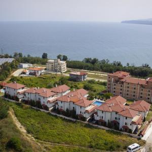 отель Vemara Club