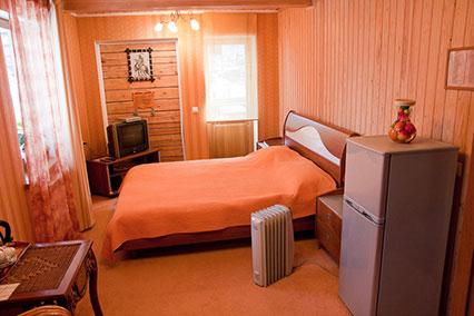 Отель Крестовая падь (Листвянка) в Байкал - Россия