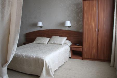 Гостиница Кристалл