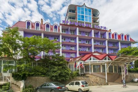 Отель Крымские Зори пансионат в Алушта - Россия