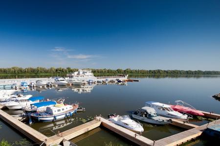 40-й меридиан Яхт-клуб