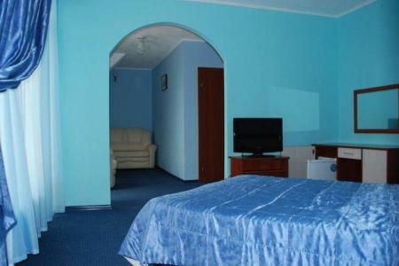 Отель Морской клуб (Небуг) в Туапсе - Россия